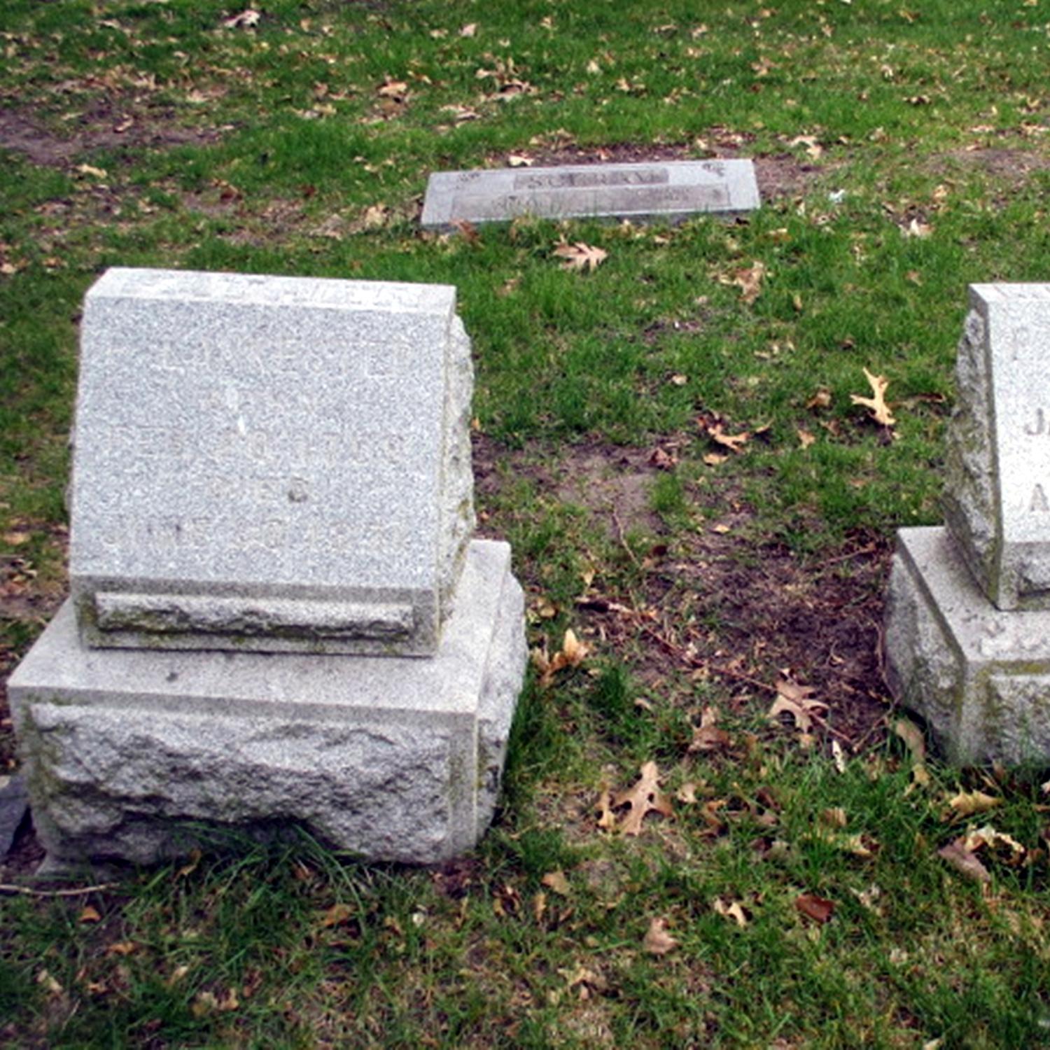 Graves of Pieter Lankester and Francina Goossen