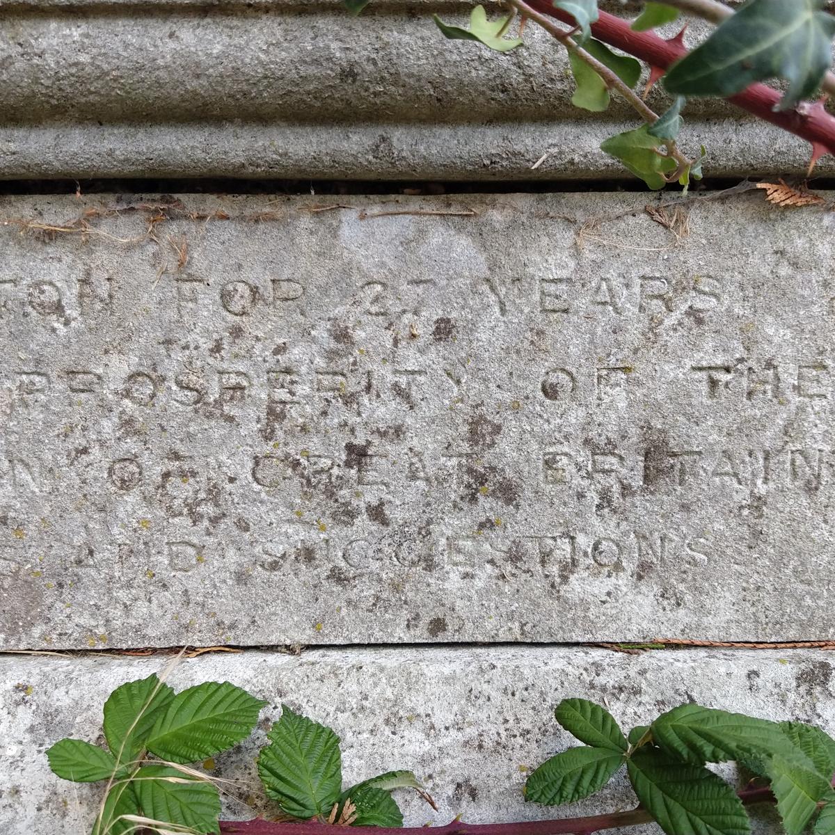 Grave of Robert Lankester & n.n. Lankester