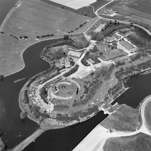 Файл wikipedia-Luchtfoto's fort Honswijk - Houten - 20117545 - RCE.jpg